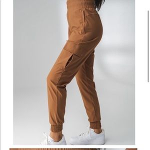 Balance athletica swift cargo joggers